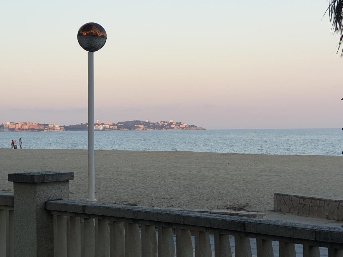 Apartamento 1ª Linea De Mar Cambrils Vilafortuny Exterior photo